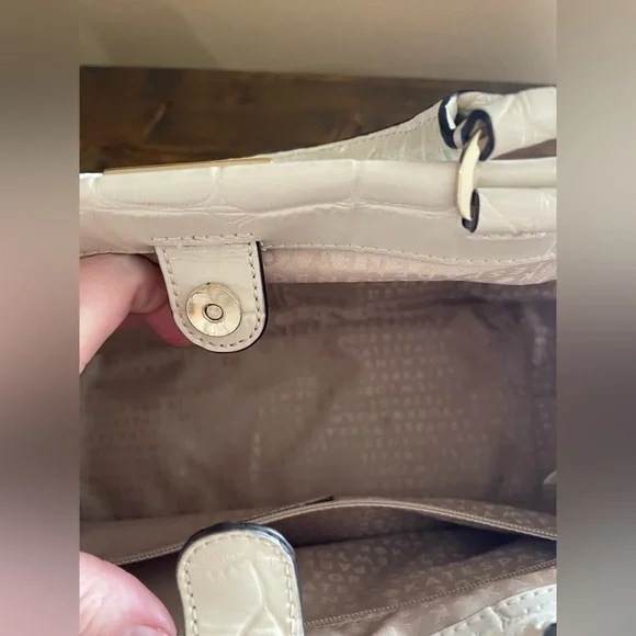 Kate Spade Ivory Croc-Embossed Women's Bag 💯 Leather. - Picture 4 of 10